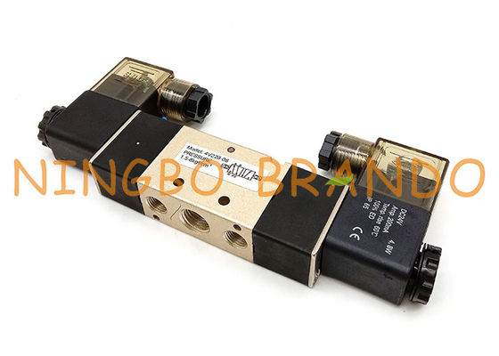 Type 4V220-08 1/4